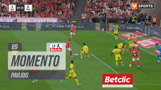 Benfica, Jogada, Pavlidis aos 69'