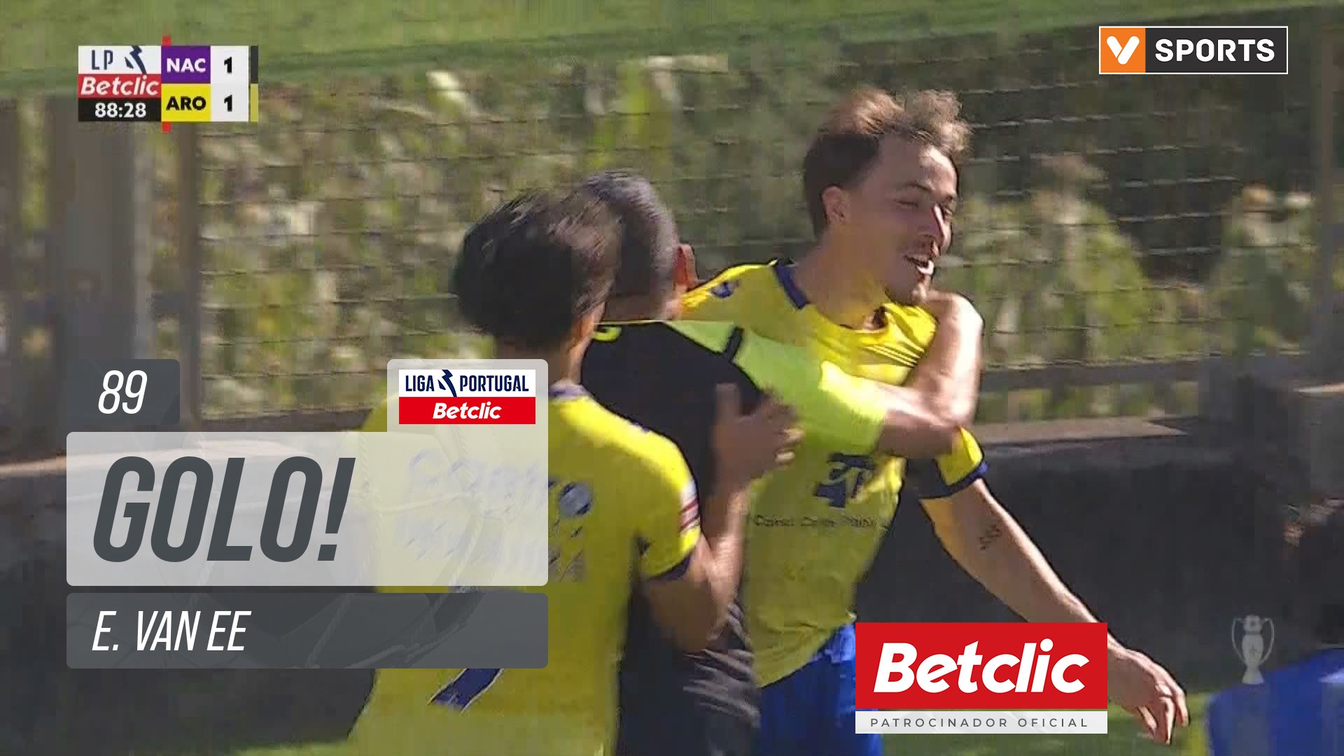 GOLO! Arouca, E. van Ee aos 89', Nacional 1-2 Arouca
