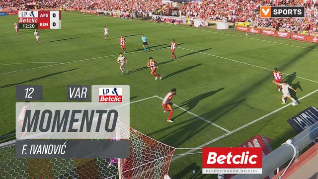 Benfica, Caso, F. Ivanović aos 12'