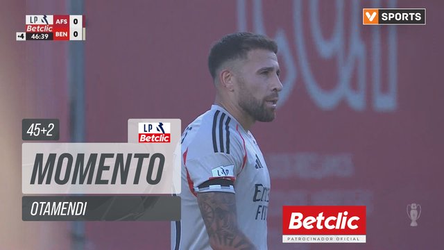 Benfica, Jogada, Otamendi aos 45'+2'
