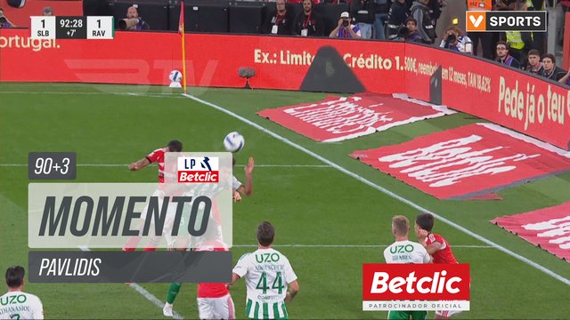 Benfica, Jogada, Pavlidis aos 90'+3'