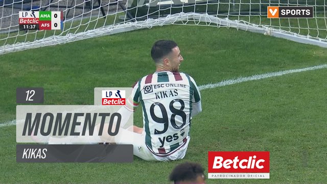 Estrela Amadora, Jogada, Kikas aos 12'