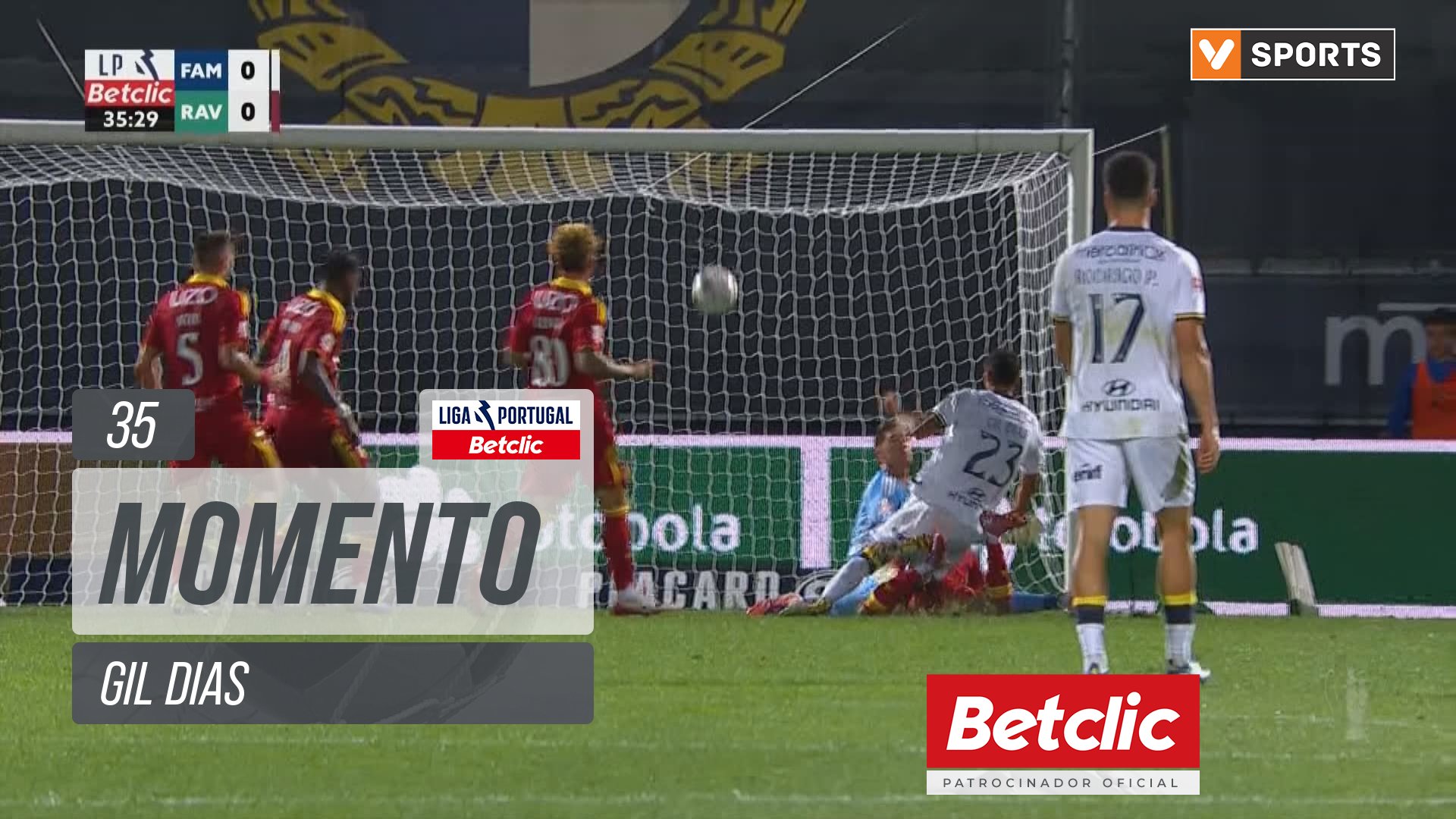 Famalicão, Jogada, Gil Dias aos 35'