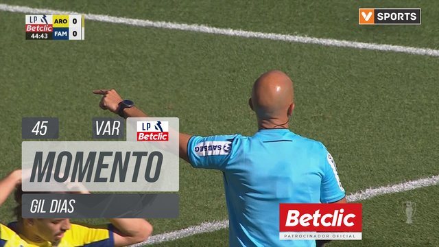 Famalicão, Jogada, Gil Dias aos 45'