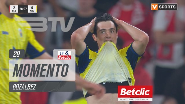 Arouca, Jogada, Gozálbez aos 29'