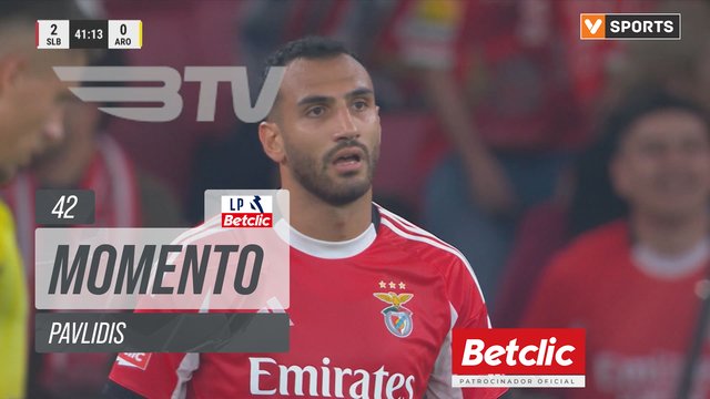 Benfica, Jogada, Pavlidis aos 42'