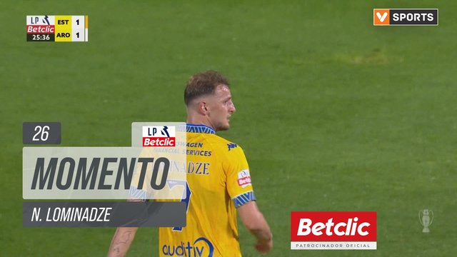 Estoril, Jogada, N. Lominadze aos 26'