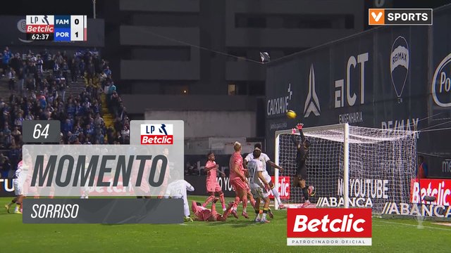 Famalicão, Jogada, Sorriso aos 64'