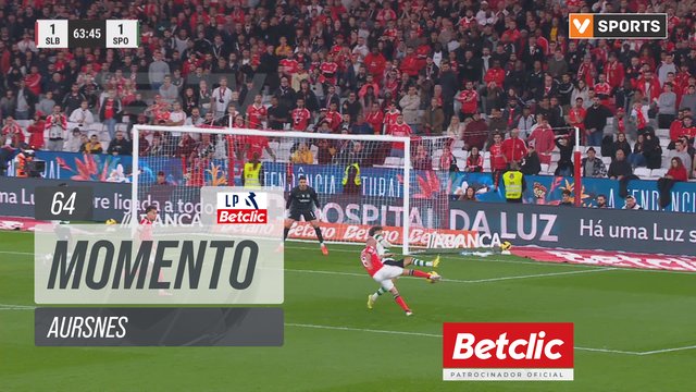 Benfica, Jogada, Aursnes aos 64'