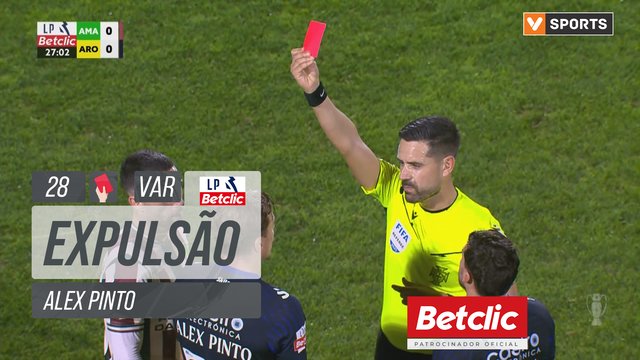 Arouca, Expulsão, Alex Pinto aos 28'