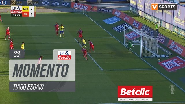 Arouca, Jogada, Tiago Esgaio aos 33'