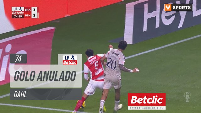 Benfica, Golo Anulado, Dahl aos 74'