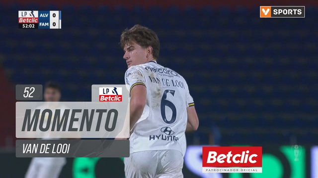 Famalicão, Jogada, van de Looi aos 52'