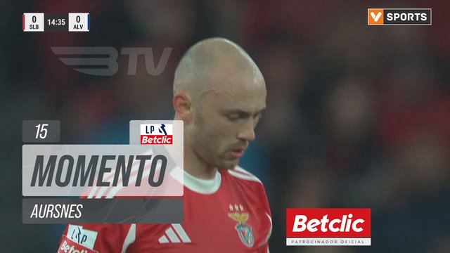Benfica, Jogada, Aursnes aos 15'