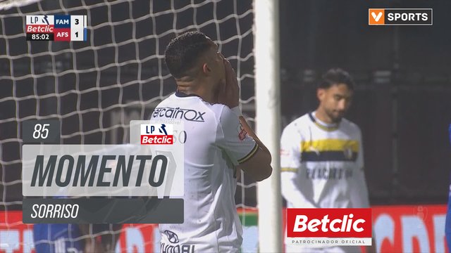 Famalicão, Jogada, Sorriso aos 85'