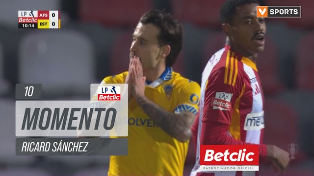 Estoril, Jogada, Ricard Sánchez aos 10'