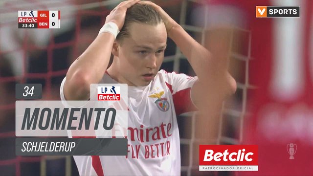 Benfica, Jogada, Schjelderup aos 34'