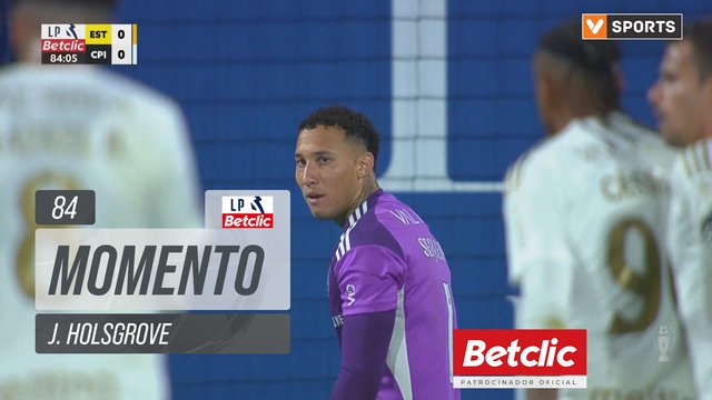 Estoril, Jogada, J. Holsgrove aos 84'