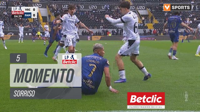 Famalicão, Jogada, Sorriso aos 5'