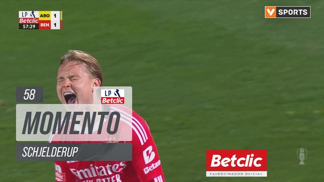 Benfica, Jogada, Schjelderup aos 58'