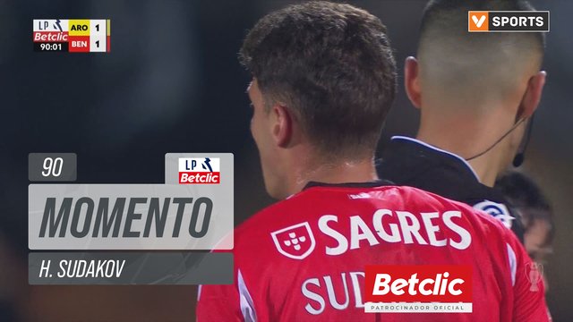Benfica, Jogada, H. Sudakov aos 90'