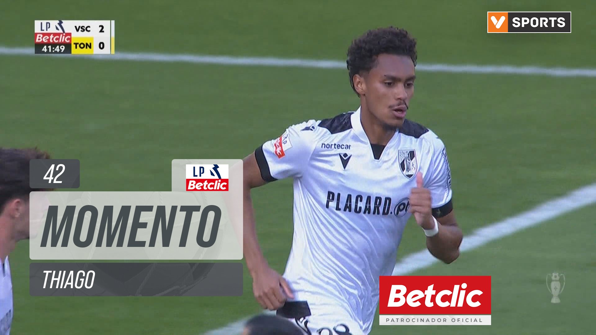 Vitória SC, Jogada, Thiago aos 42'