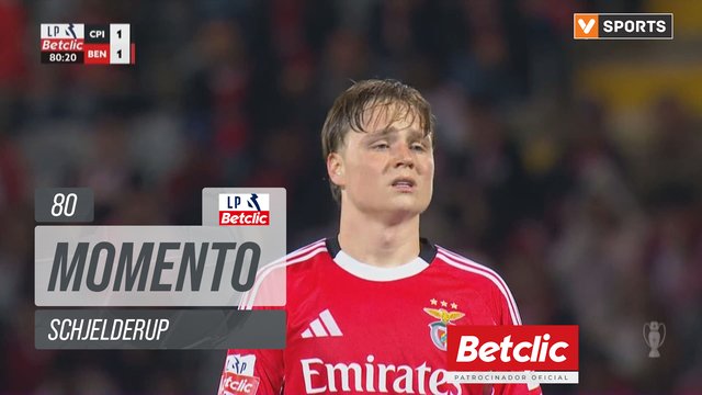 Benfica, Jogada, Schjelderup aos 80'