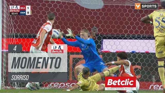 Famalicão, Jogada, Sorriso aos 4'