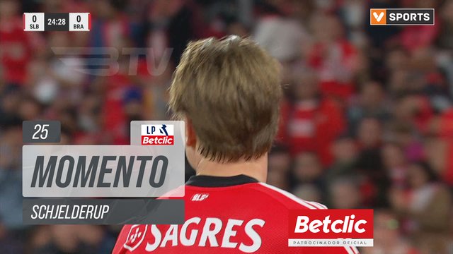 Benfica, Jogada, Schjelderup aos 25'