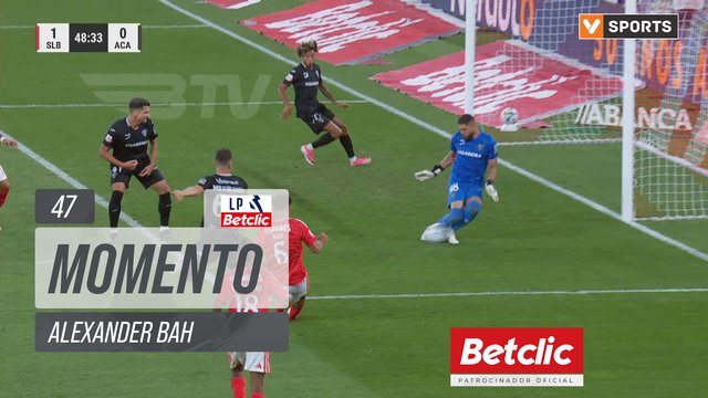 Benfica, Jogada, Alexander Bah aos 47'