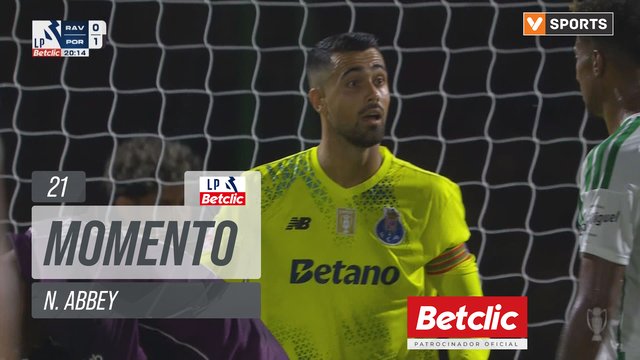 Rio Ave, Jogada, N. Abbey aos 21'