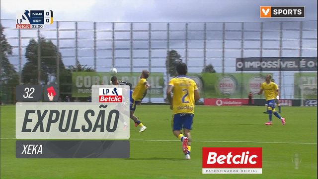 Estoril, Expulsão, Xeka aos 32'