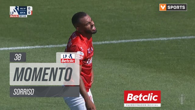 Santa Clara, Jogada, Sorriso aos 38'