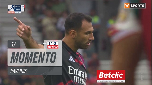 Benfica, Jogada, Pavlidis aos 17'