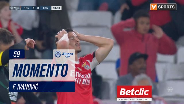 Benfica, Jogada, F. Ivanović aos 59'